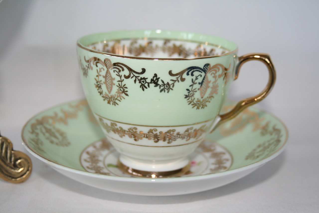 Posted 2011 teacup 29, vintageteakent on hire kent by March  vintage